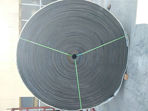 輸送帶廠家說輸送帶在包裝機中的應用